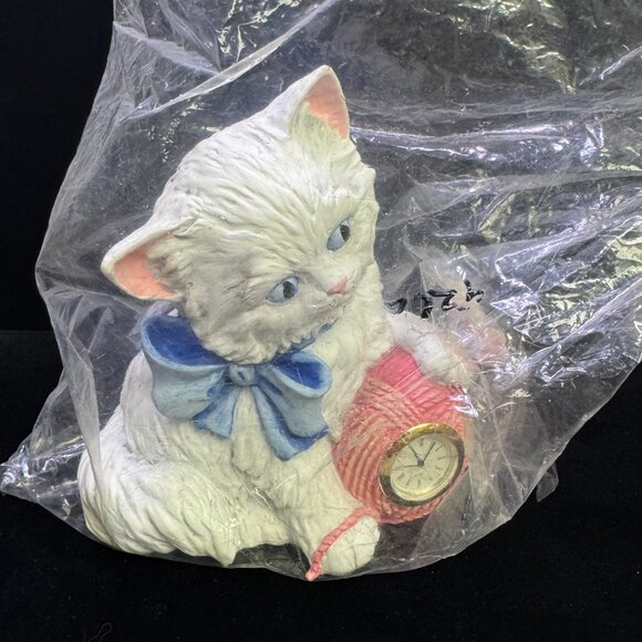 Purr-fect Time Cat & Ball of Yarn Quartz Clock by Maggie Murphy limited ed. 1498 - Picture 2 of 11